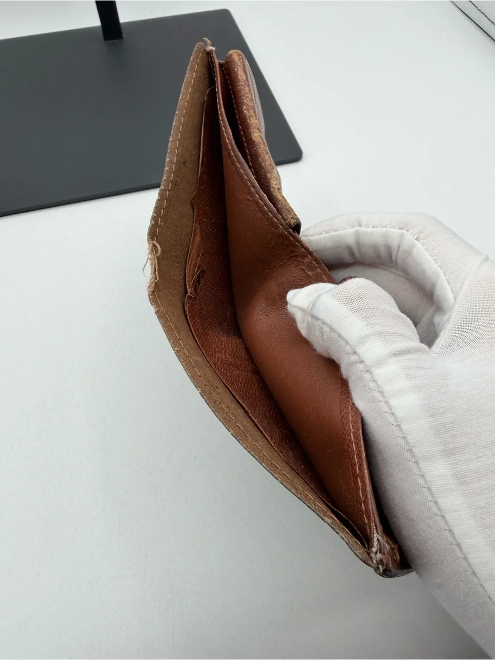 Louis Vuitton Monogram Bi Fold Wallet